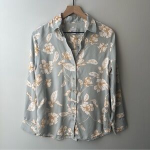 Chico's Sandwash Satin Easy Shirt size medium